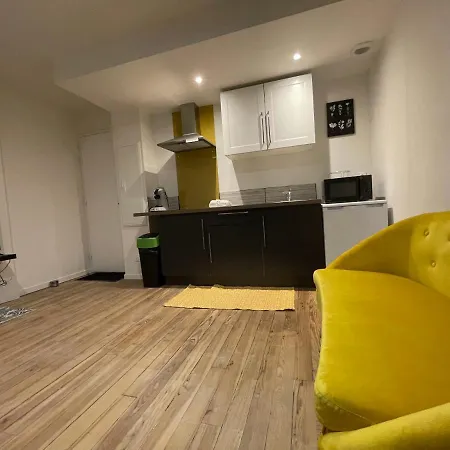 T1 Bis Cosy Proche Gare Апартаменты Лурд